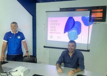 ESCOLA DE FUTEBOL MEUXICO DEU A CONHECER PROJETO DESPORTIVO PARA A ÉPOCA
